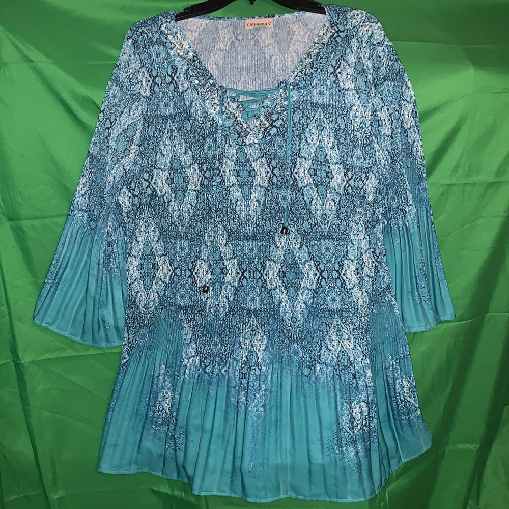 Catherine’s top 3X Boho Emerald Green Stretchy 3/4 sleeve